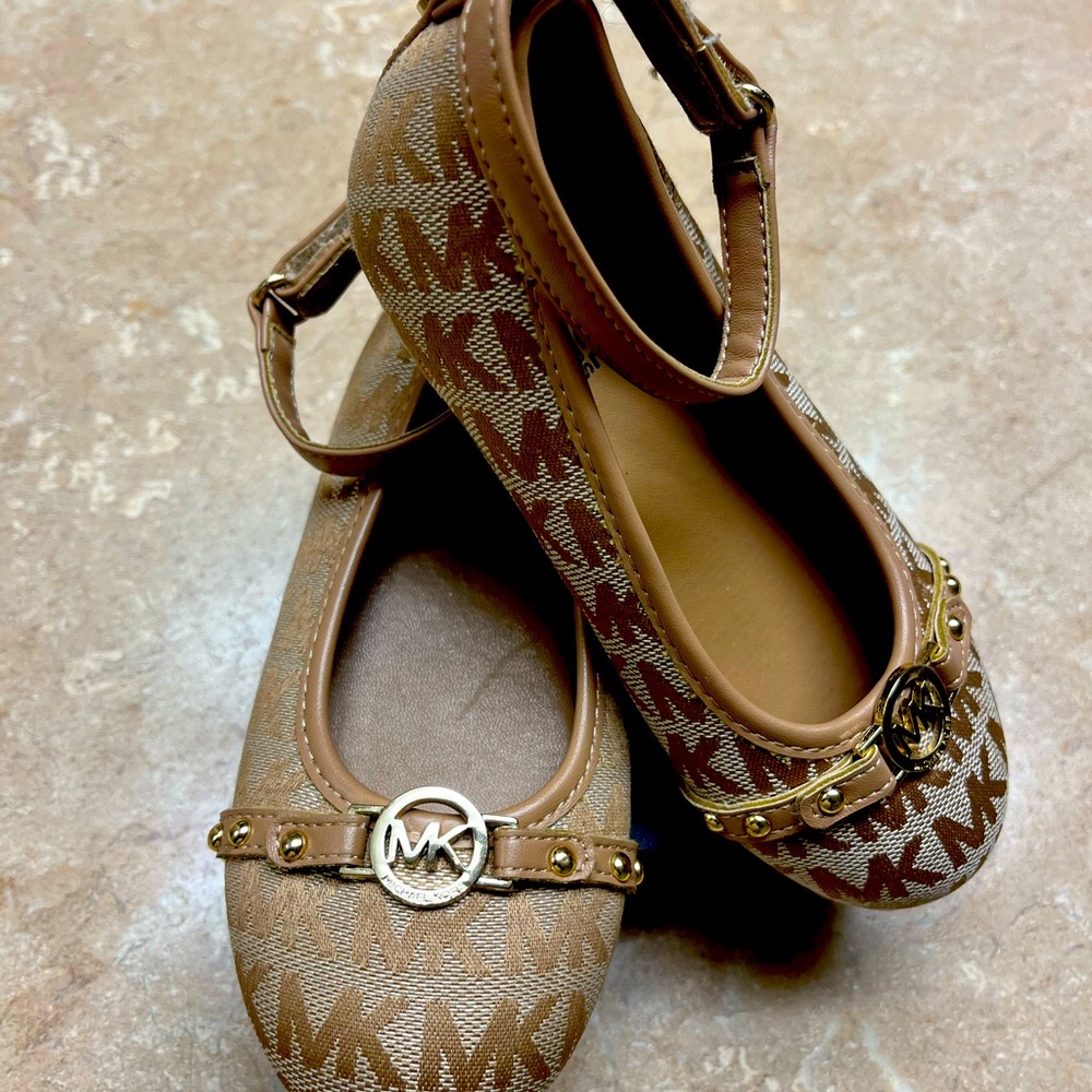 Original  Micheal Kors size 3t